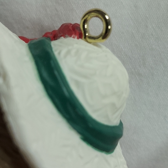 Hallmark Keepsake 1993 MOM Ornament Mamma Bear In Red Dress & Hat Wearing Pearls - Picture 7 of 12